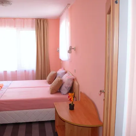 Hotel мирели Ravda