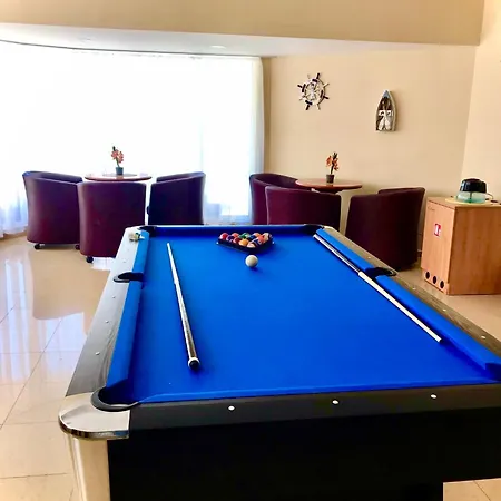 Хотел мирели *