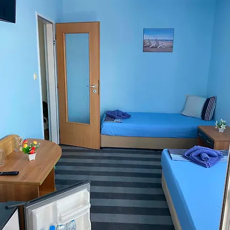 Мирели Hotel Ravda