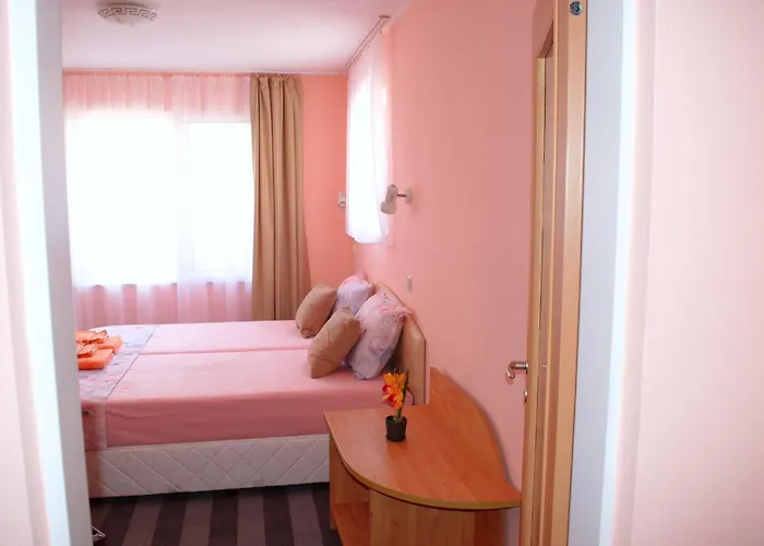 Ξενοδοχείο мирели Ράβντα